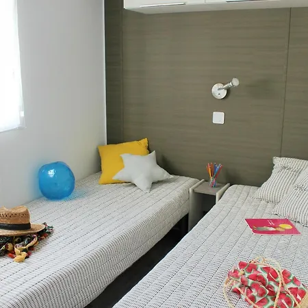 مكان تخييم Aux Oiseaux *