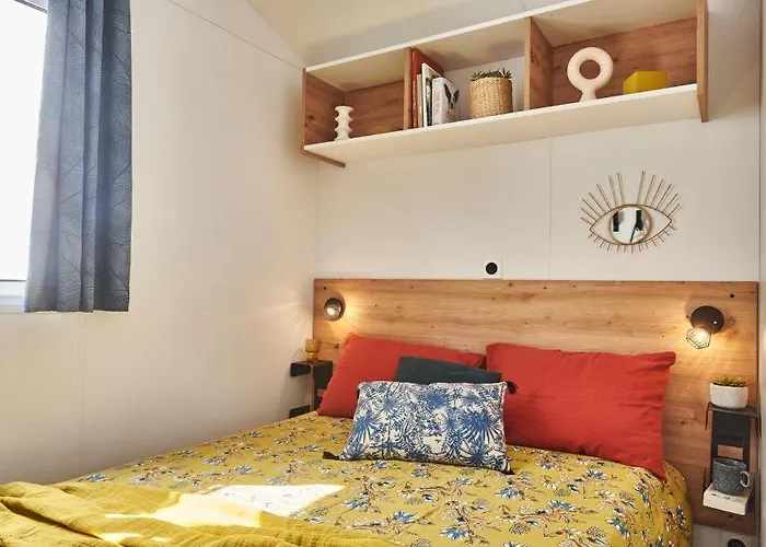 Aux Oiseaux Camping *